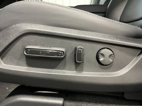 New 2026 Honda Pilot Touring image 8