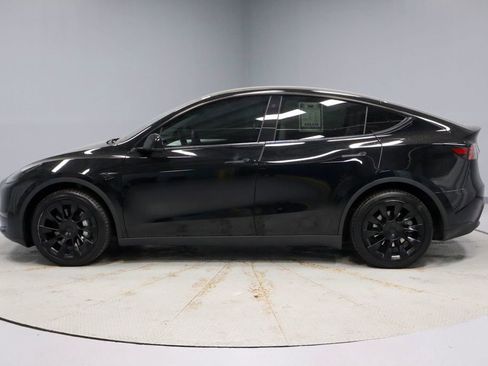 Used 2023 Tesla Model Y Long Range AWD/4WD image 10