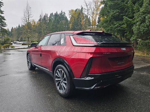 New 2026 Cadillac Lyriq Sport image 3