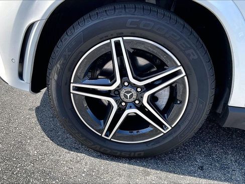 Used 2022 Mercedes-Benz GLE 350 w/ AMG Line Exterior image 12