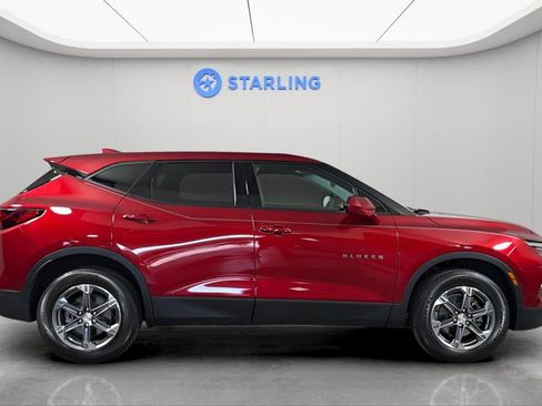 Used 2023 Chevrolet Blazer LT FWD image 11