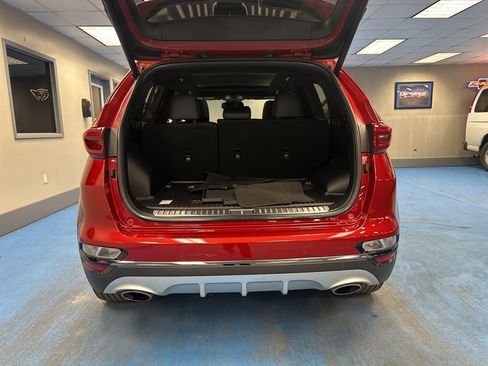 Used 2022 Kia Sportage SX image 8