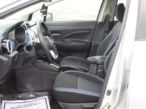Used 2025 Nissan Versa SV FWD image 16