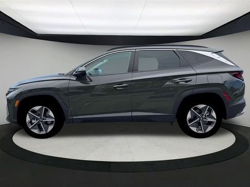 New 2026 Hyundai Tucson SEL image 3