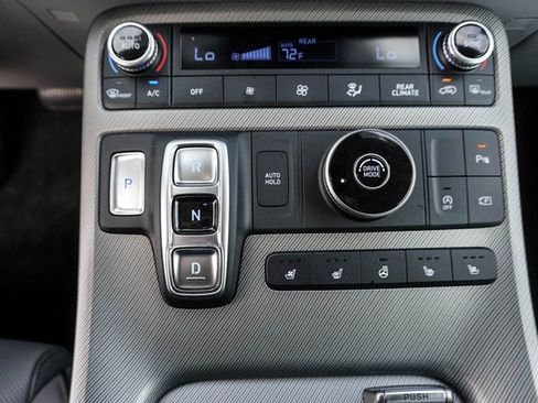 Used 2024 Hyundai Palisade SEL w/ Premium Package image 26