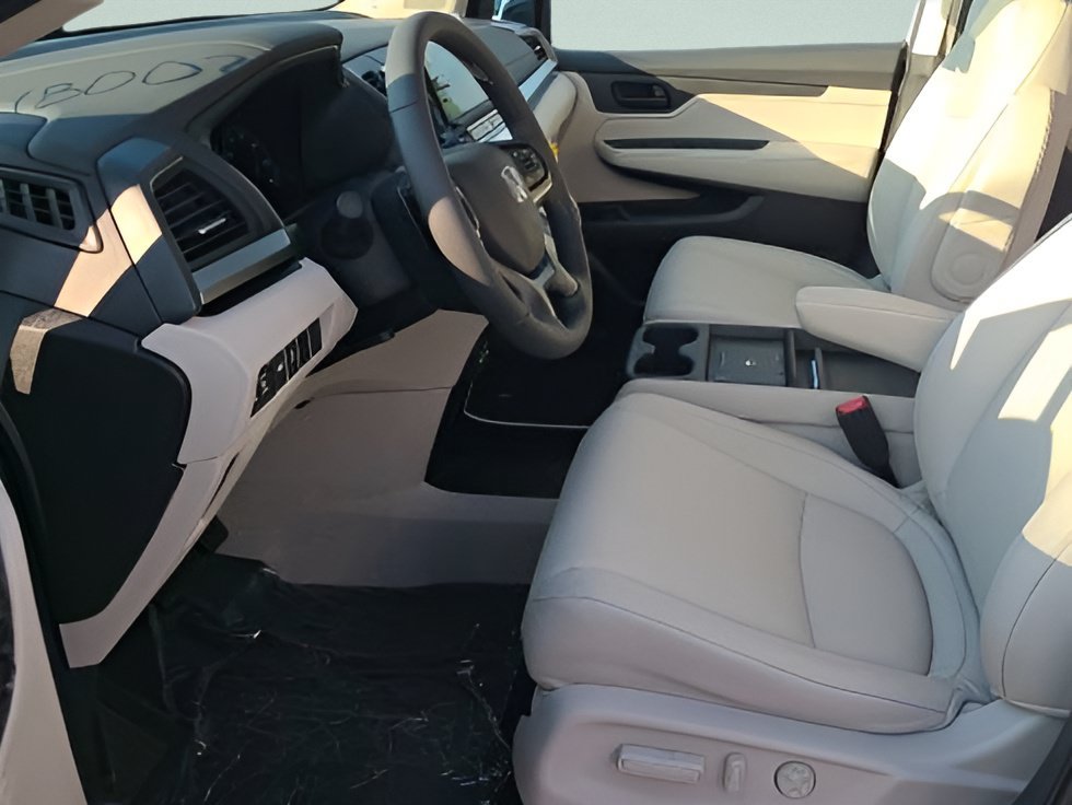 New 2027 Honda Odyssey EX-L image 11
