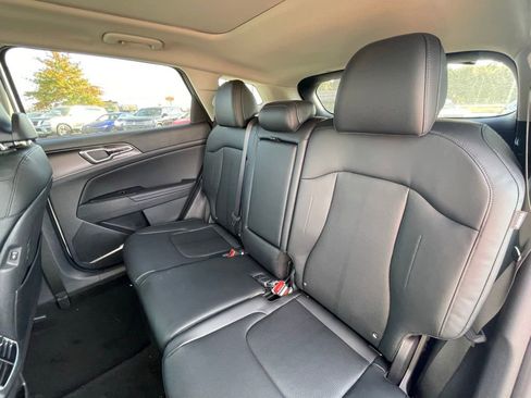 New 2026 Kia Sportage EX w/ EX Panorama Roof Package image 26