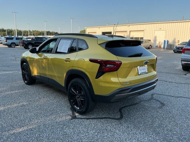 Used 2024 Chevrolet Trax ACTIV w/ Sunroof Package FWD image 22
