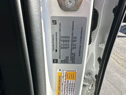 Used 2022 GMC Yukon XL SLT w/ SLT Premium Package image 31