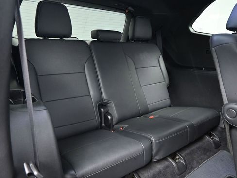 Used 2025 Buick Enclave Preferred image 40