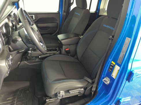 Used 2022 Jeep Wrangler Unlimited Rubicon 4xe image 12