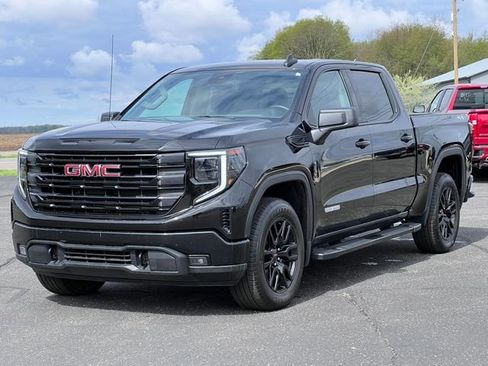 Used 2023 GMC Sierra 1500 Elevation AWD/4WD image 41