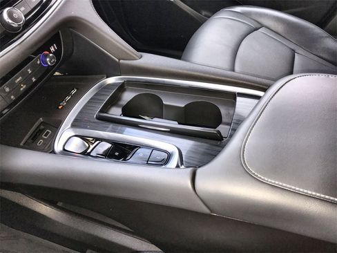 Used 2024 Buick Enclave Essence w/ Trailering Package, 5000 lbs. image 20