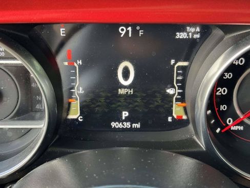 Used 2022 Jeep Wrangler Unlimited Rubicon w/ Steel Bumper Group AWD/4WD image 14