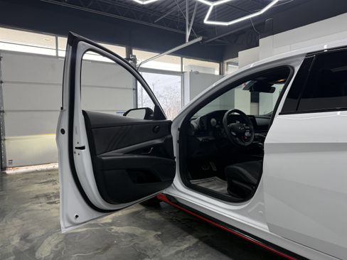 Used 2023 Hyundai Elantra N image 9