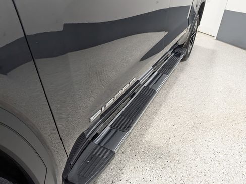 Used 2020 GMC Sierra 1500 SLT w/ SLT Premium Plus Package image 9