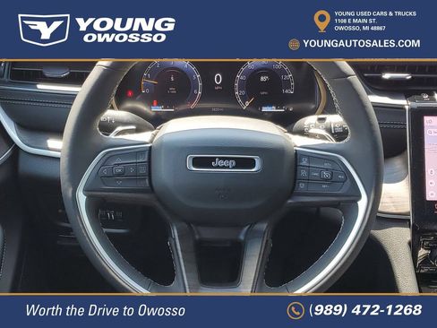 Used 2025 Jeep Grand Cherokee Limited w/ Trailer Tow Package AWD/4WD image 25