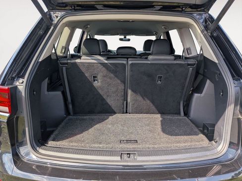 Used 2023 Volkswagen Atlas SE AWD/4WD image 32