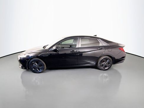 Used 2021 Hyundai Elantra SEL image 6