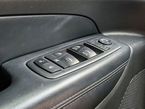 Used 2018 Jeep Grand Cherokee Altitude image 27