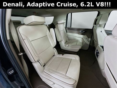 Used 2023 GMC Yukon XL Denali image 30