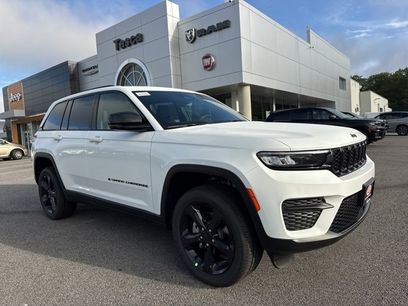 New 2025 Jeep Grand Cherokee Laredo