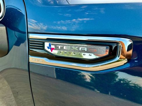 Used 2020 GMC Sierra 1500 SLT RWD image 10