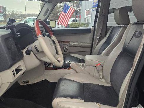 Used 2008 Jeep Commander Overland image 4
