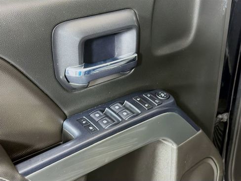 Used 2018 Chevrolet Silverado 1500 LT w/ All Star Edition image 20