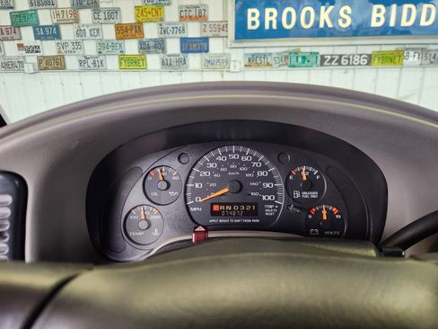 Used 2005 Chevrolet Astro AWD w/ Convenience Package image 9