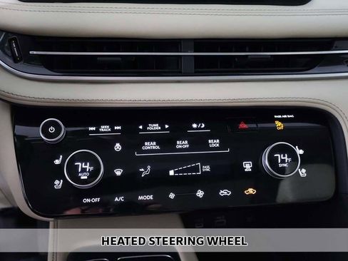 Used 2023 INFINITI QX60 Luxe w/ Cargo Package AWD/4WD image 9