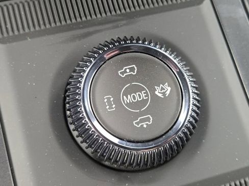 New 2026 GMC Hummer EV SUV image 7