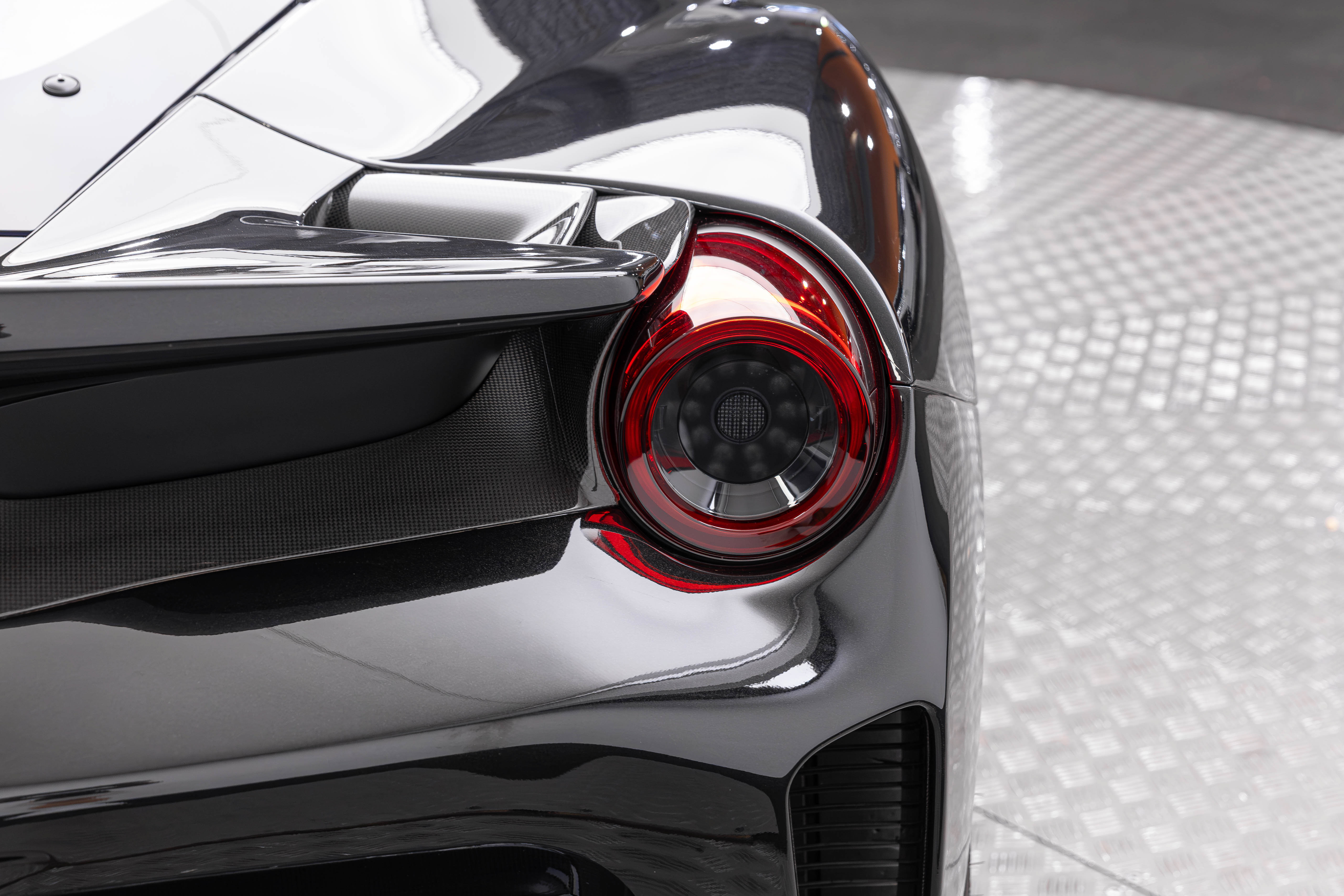 Used 2019 Ferrari 488 Pista Coupe RWD image 62