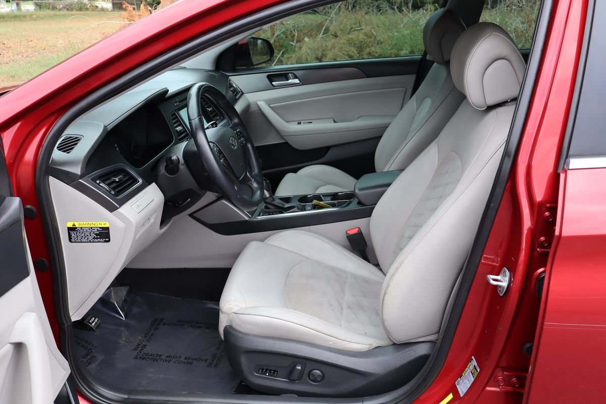 Used 2016 Hyundai Sonata Sport w/ Option Group 1V FWD image 19