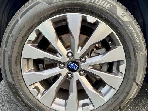 Used 2018 Subaru Outback 3.6R Touring w/ Popular Package #3 image 12