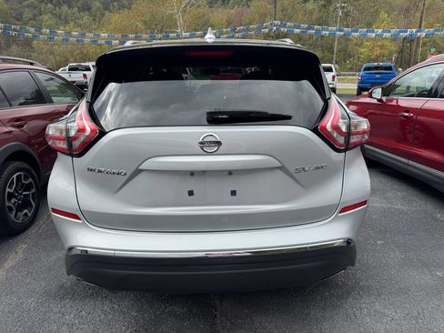 Used 2018 Nissan Murano SV image 3