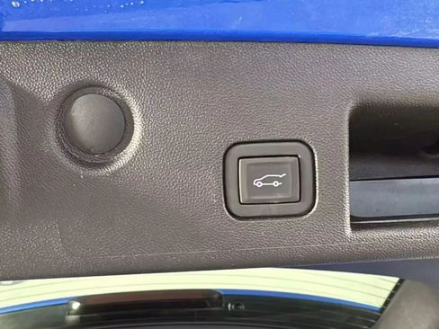 Used 2024 Chevrolet Equinox LT image 8