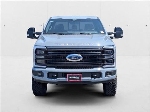 New 2025 Ford F250 Platinum w/ Tremor Off-Road Package image 6