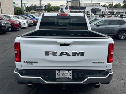 Used 2025 RAM 1500 Laramie AWD/4WD image 4
