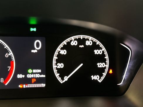 Used 2023 Honda Pilot Touring image 17