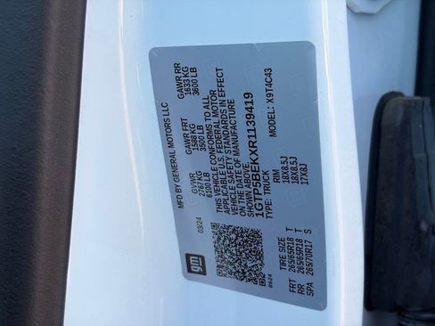 Used 2024 GMC Canyon Elevation w/ Convenience Package RWD image 10