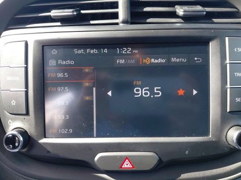 Certified 2025 Kia Soul LX w/ LX Technology Package image 15