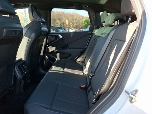 Certified 2025 BMW X3 xDrive30i image 9