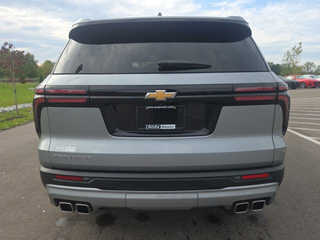 Used 2025 Chevrolet Traverse LT w/ Sun and Wheel Package FWD image 8