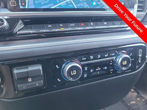 Used 2026 GMC Sierra 1500 SLT RWD image 12
