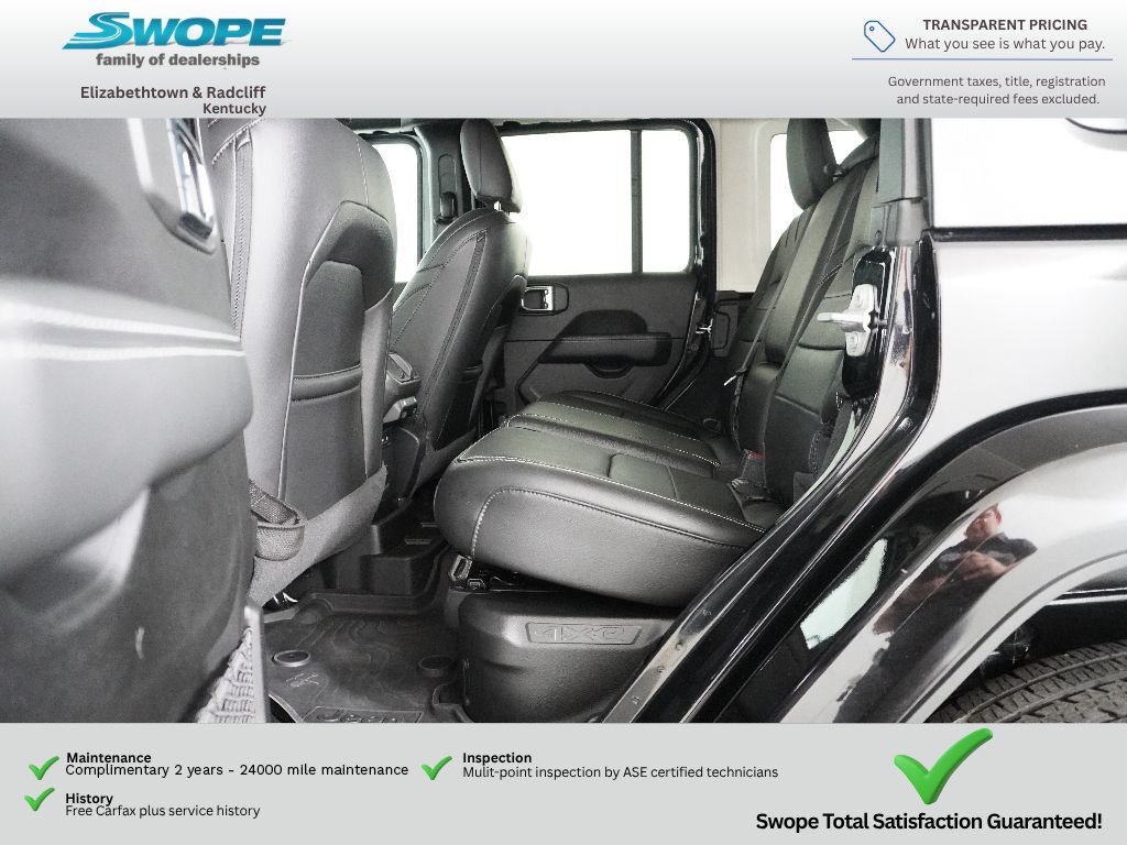 Used 2023 Jeep Wrangler Unlimited Sahara w/ Cold Weather Group AWD/4WD image 12