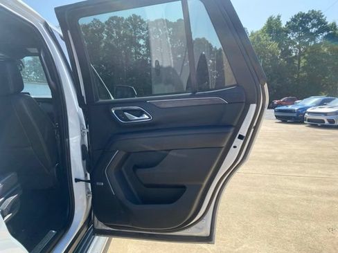 Used 2021 Chevrolet Tahoe LT AWD/4WD image 15