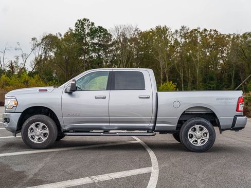 Used 2024 RAM 2500 Big Horn w/ Sport Appearance Package image 4