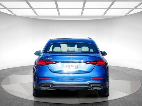 Used 2024 Mercedes-Benz C 300 Sedan image 3