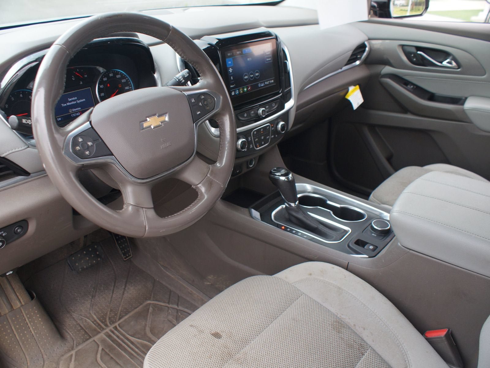 Used 2020 Chevrolet Traverse LT FWD image 10